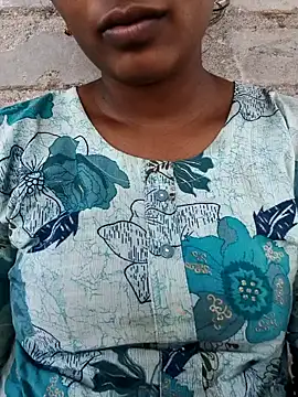 Snapshot of srav43 chatting on 09-29-25, 05:01 srav43 online show from 09-29-25, 05:01