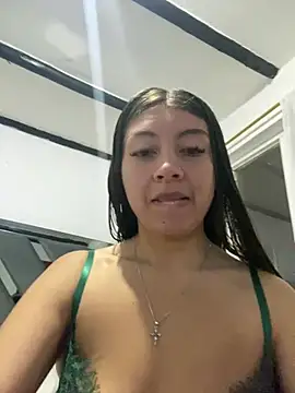 Snapshot of Sara-cooper2 chatting on 03-05-26, 12:23 Sara-cooper2 online show from 03-05-26, 12:23