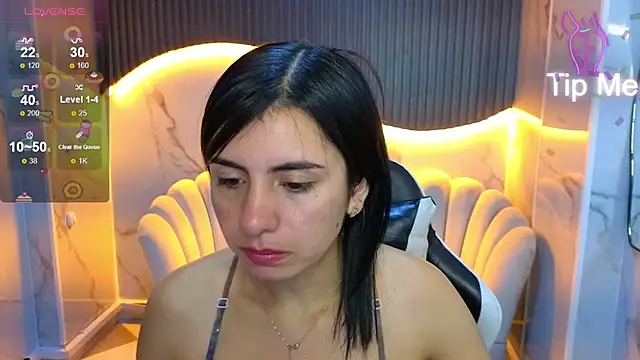 Eilyn love b online show from 10-24-25, 01:07