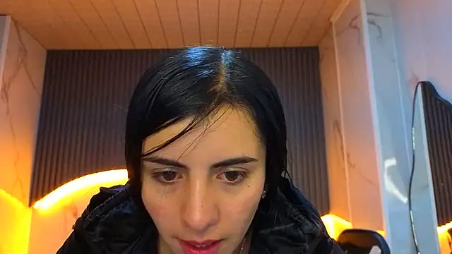 Eilyn love b online show from 10-29-25, 12:40