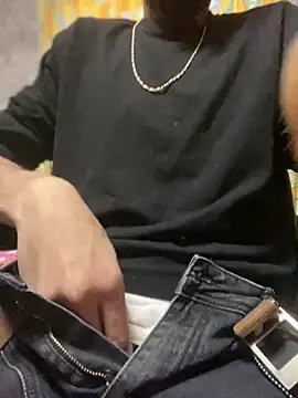 Snapshot of ScrammedHassidim chatting on 02-03-26, 11:04 ScrammedHassidim online show from 02-03-26, 11:04