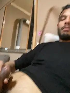 Snapshot of ScrammedHassidim chatting on 02-05-26, 02:54 ScrammedHassidim online show from 02-05-26, 02:54