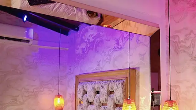 Snapshot of julyana_mendez chatting on 09-29-25, 07:19 julyana mendez online show from 09-29-25, 07:19