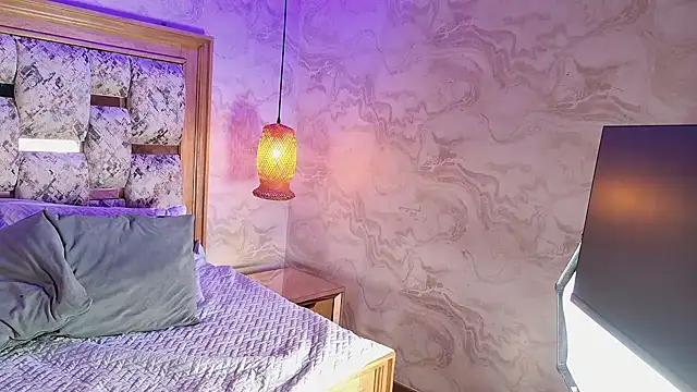 Snapshot of julyana_mendez chatting on 10-11-25, 07:12 julyana mendez online show from 10-11-25, 07:12