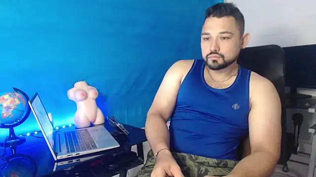 Snapshot of Felipe_Quiroz1 chatting on 09-12-25, 01:33 Felipe Quiroz1 online show from 09-12-25, 01:33