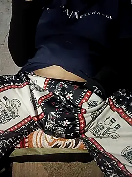 Snapshot of stomarr chatting on 03-20-26, 05:51 stomarr online show from 03-20-26, 05:51