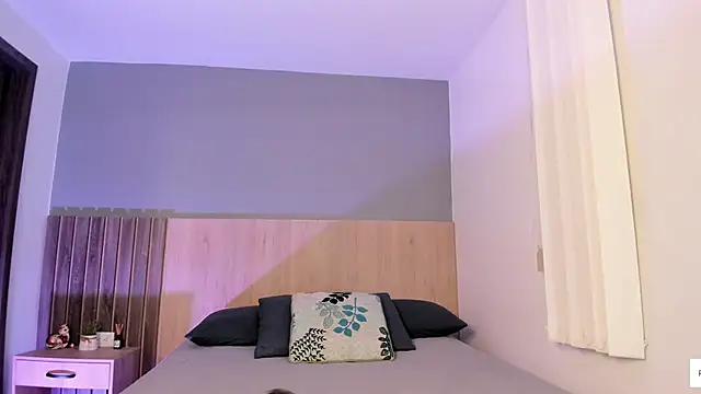  Ashly 77 online show from 09-25-25, 07:28