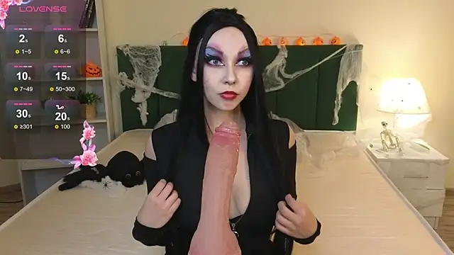 Tonya  Thompson online show from 10-31-25, 06:31