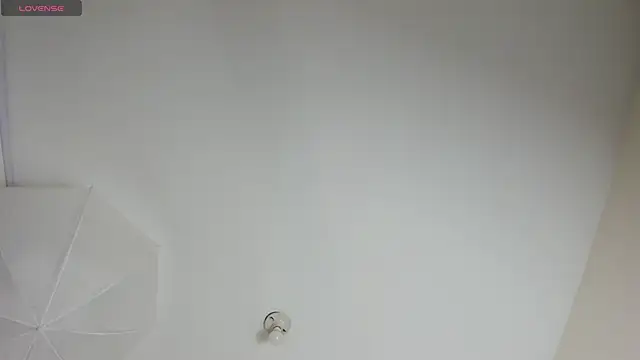 Snapshot of Katia_gh chatting on 10-16-25, 11:33 Katia gh online show from 10-16-25, 11:33