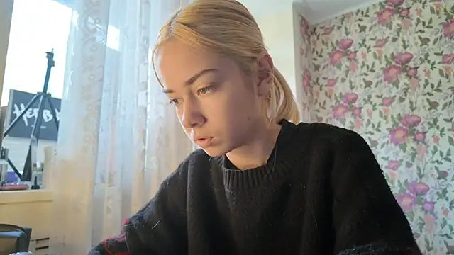 Witching Moon online show from 10-03-25, 08:11