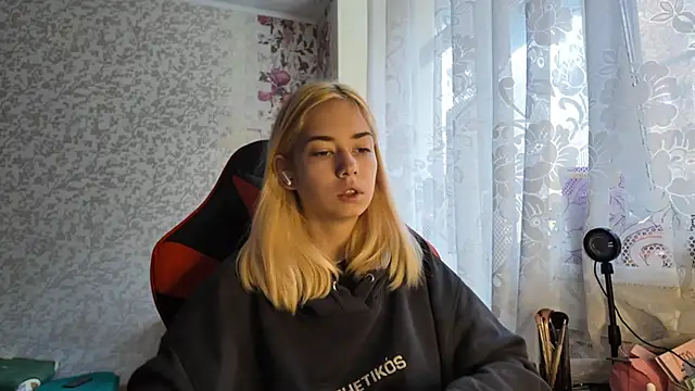 Witching Moon online show from 10-08-25, 07:28