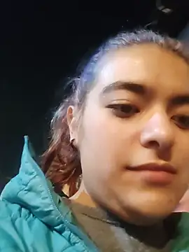 Lila Cox online show from 10-28-25, 02:37