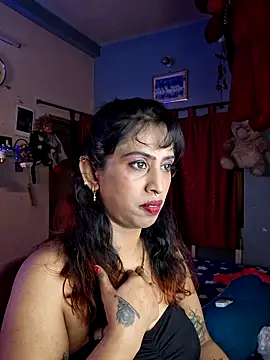 Love Beauty01 online show from 05-22-26, 04:34