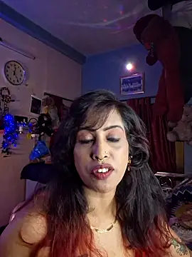 Love Beauty01 online show from 06-18-26, 06:34