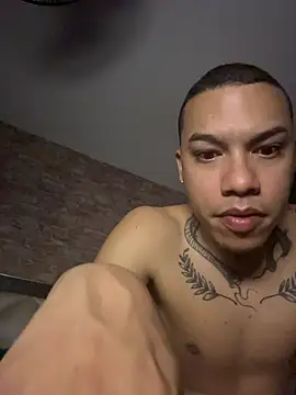AlphaMasterXxx online show from 05-05-26, 09:28