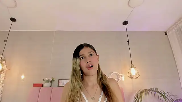 im sofii18 online show from 09-23-25, 07:39