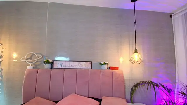 im sofii18 online show from 10-20-25, 07:36