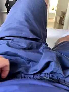 Novinho16cmz online show from 10-20-25, 04:07