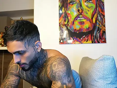 logan hugh8 online show from 09-15-25, 06:46