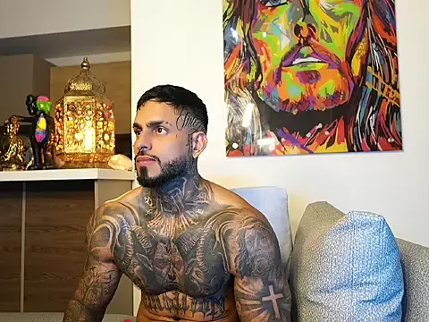 logan hugh8 online show from 09-18-25, 11:18