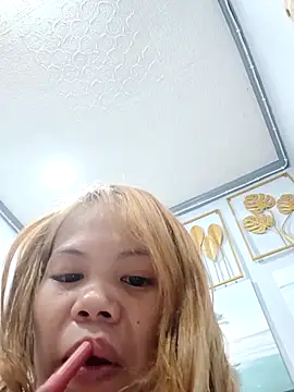Snapshot of Sexxie_Ella22 chatting on 03-23-26, 12:53 Sexxie Ella22 online show from 03-23-26, 12:53