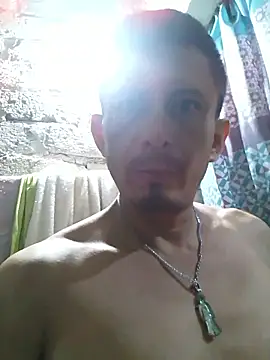 Snapshot of BehovingOverride chatting on 10-06-25, 10:40 BehovingOverride online show from 10-06-25, 10:40