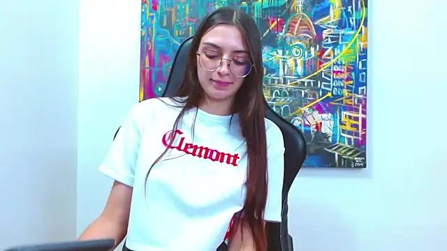 Lea Deluc online show from 03-15-26, 06:47