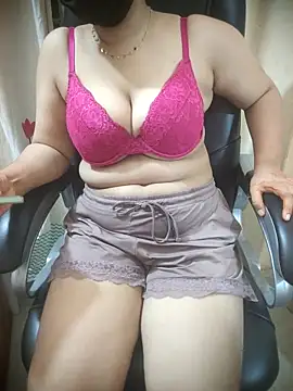 Nupur12s online show from 05-16-26, 01:43
