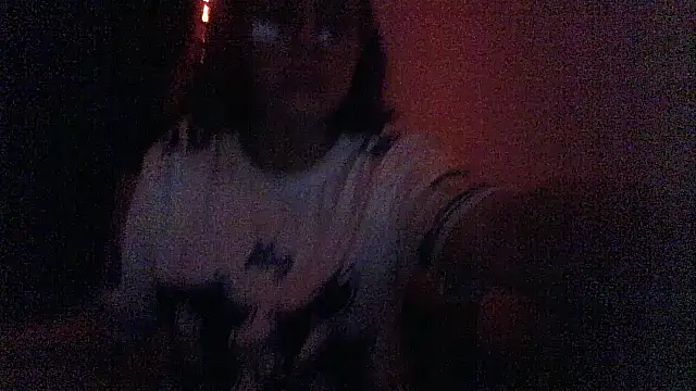 Snapshot of jenmarquez_ chatting on 10-29-25, 04:59 jenmarquez online show from 10-29-25, 04:59