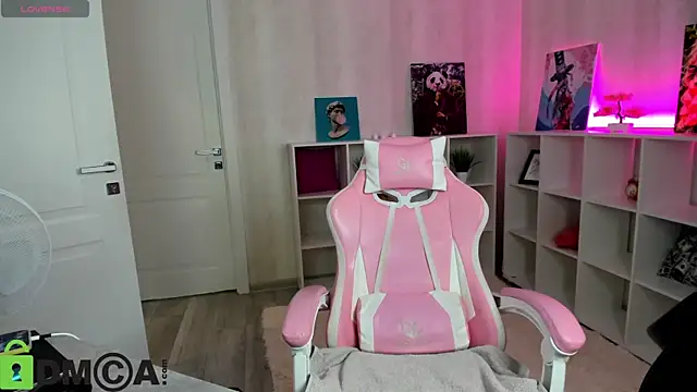 lasly moon online show from 09-19-25, 07:21