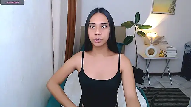 Snapshot of scarlet_smith7 chatting on 07-02-26, 01:05 scarlet smith7 online show from 07-02-26, 01:05