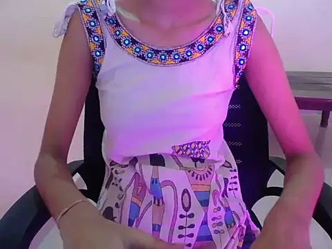 Snapshot of kiya_7 chatting on 07-07-26, 07:34 kiya 7 online show from 07-07-26, 07:34