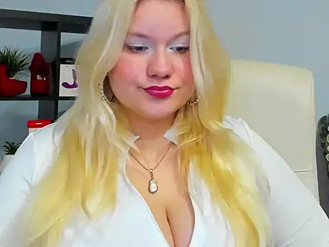 samantha darling online show from 06-15-26, 07:32
