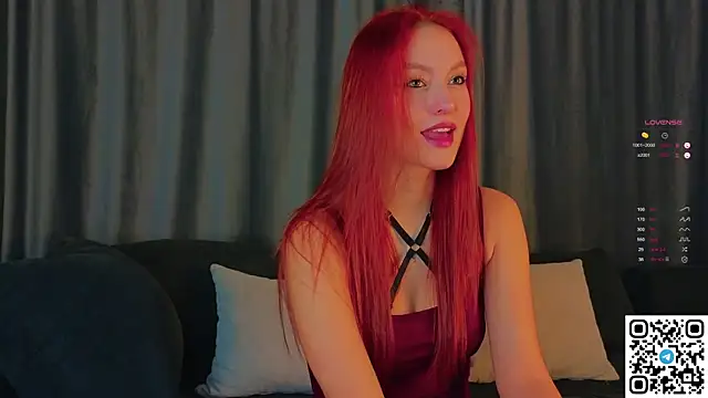 Snapshot of GildedKitten chatting on 10-03-25, 05:32 GildedKitten online show from 10-03-25, 05:32