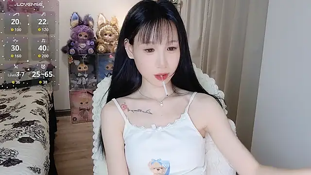 Snapshot of M-OTT_ chatting on 06-11-26, 02:48 M-OTT online show from 06-11-26, 02:48