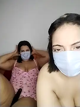 Snapshot of maria_sexyyyy chatting on 10-18-25, 03:35 maria sexyyyy online show from 10-18-25, 03:35