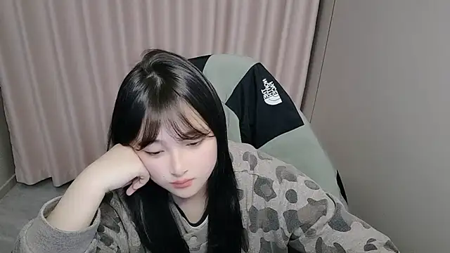 Snapshot of xxz98 chatting on 04-22-26, 11:23 xxz98 online show from 04-22-26, 11:23
