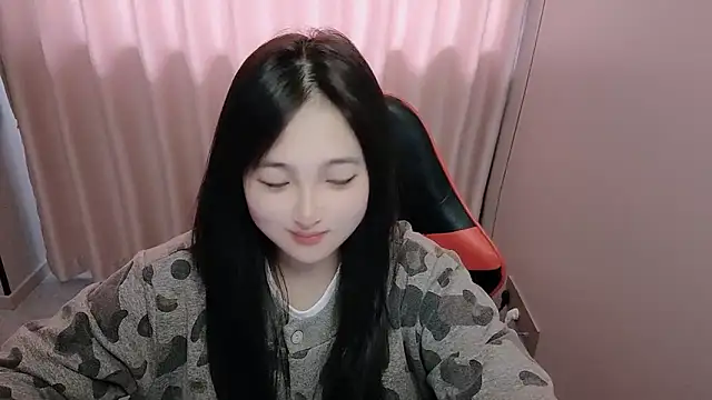 Snapshot of xxz98 chatting on 04-23-26, 02:24 xxz98 online show from 04-23-26, 02:24