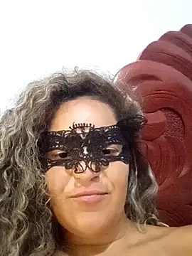 RaphinhaSanches online show from 11-30-25, 10:52