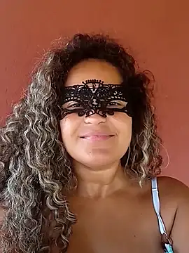 Snapshot of RaphinhaSanches chatting on 03-19-26, 01:15 RaphinhaSanches online show from 03-19-26, 01:15