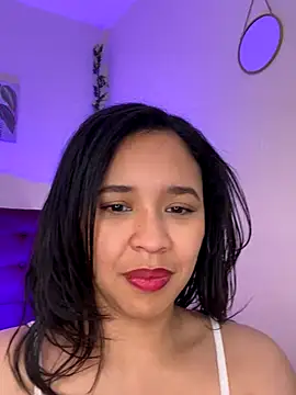 Esmeraldagh  online show from 09-11-25, 01:22