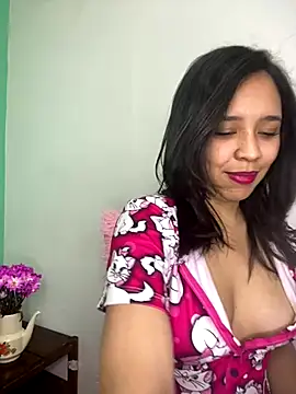 Esmeraldagh  online show from 10-08-25, 01:31