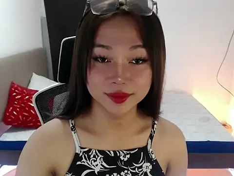 SultryCyraFoxmore online show from 09-26-25, 05:11