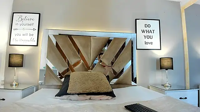 cellestehot online show from 10-16-25, 11:55