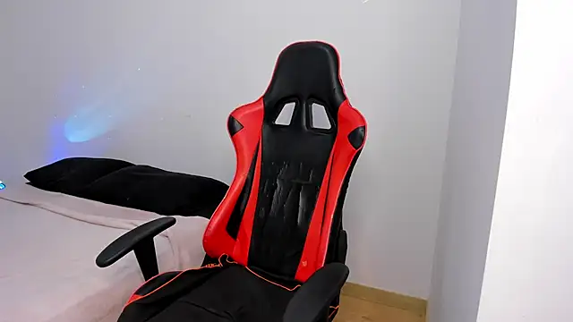 Snapshot of hannah_miltonn chatting on 03-07-26, 05:21 hannah miltonn online show from 03-07-26, 05:21