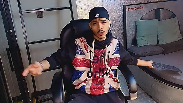 MarcusRain  online show from 10-02-25, 03:24