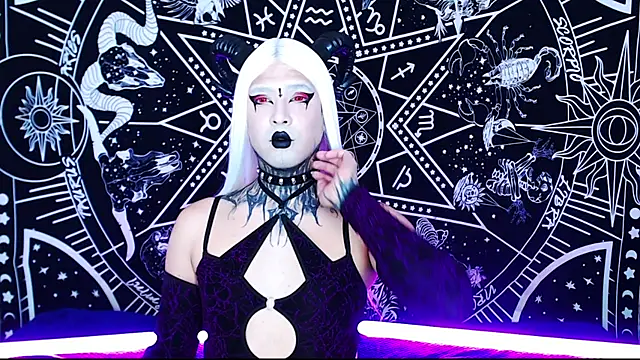 Snapshot of naomi_satan chatting on 04-17-26, 09:51 naomi satan online show from 04-17-26, 09:51