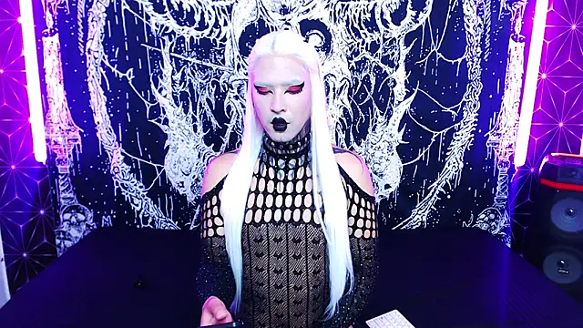 Snapshot of naomi_satan chatting on 05-19-26, 11:55 naomi satan online show from 05-19-26, 11:55