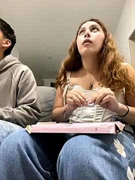 Snapshot of Samantha_2190 chatting on 11-10-25, 04:44 Samantha 2190 online show from 11-10-25, 04:44