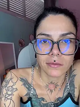 Snapshot of Esmeralda_CO chatting on 02-12-26, 01:17 Esmeralda CO online show from 02-12-26, 01:17